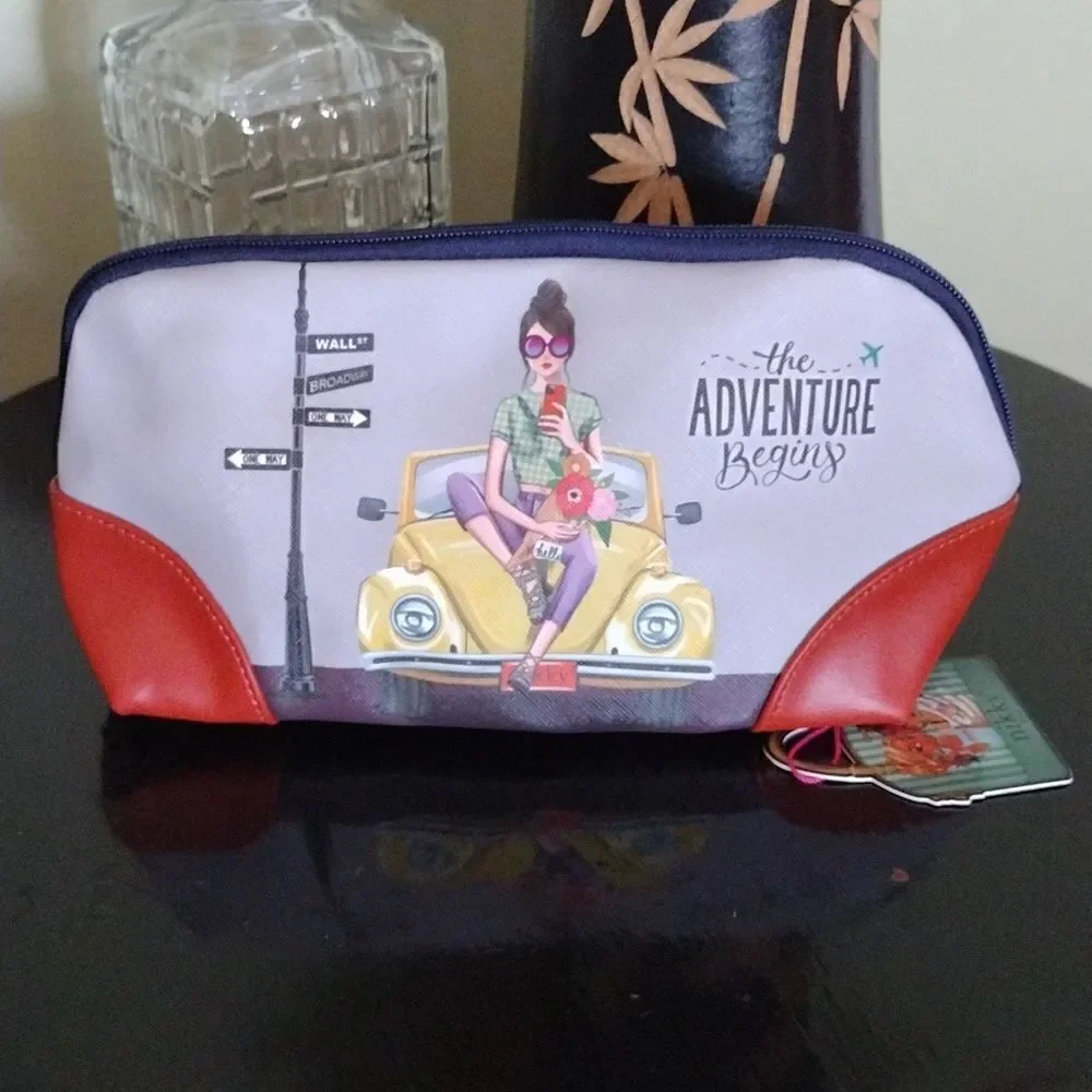 Nikky Pop Generation Fun‎ Begins XL Vegan Travel Makeup Case NWT